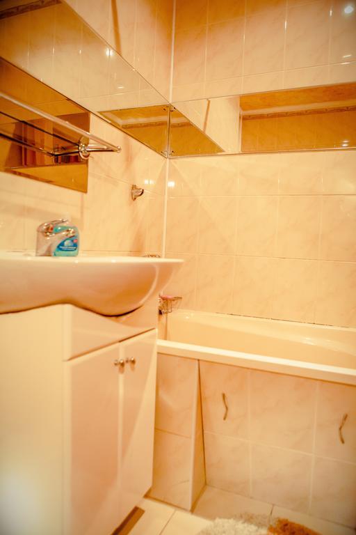 Babylon Apartments Rivne Room photo